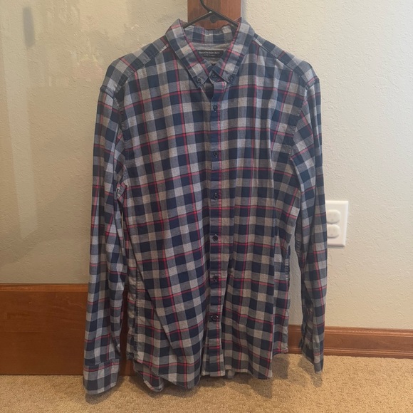 Banana Republic Men’s Flannel Button Down, size large - Picture 1 of 4